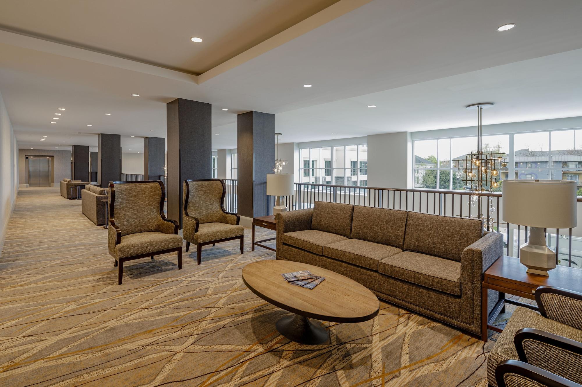 Hotel Madison & Shenandoah Conference Ctr. Харисонбург Екстериор снимка