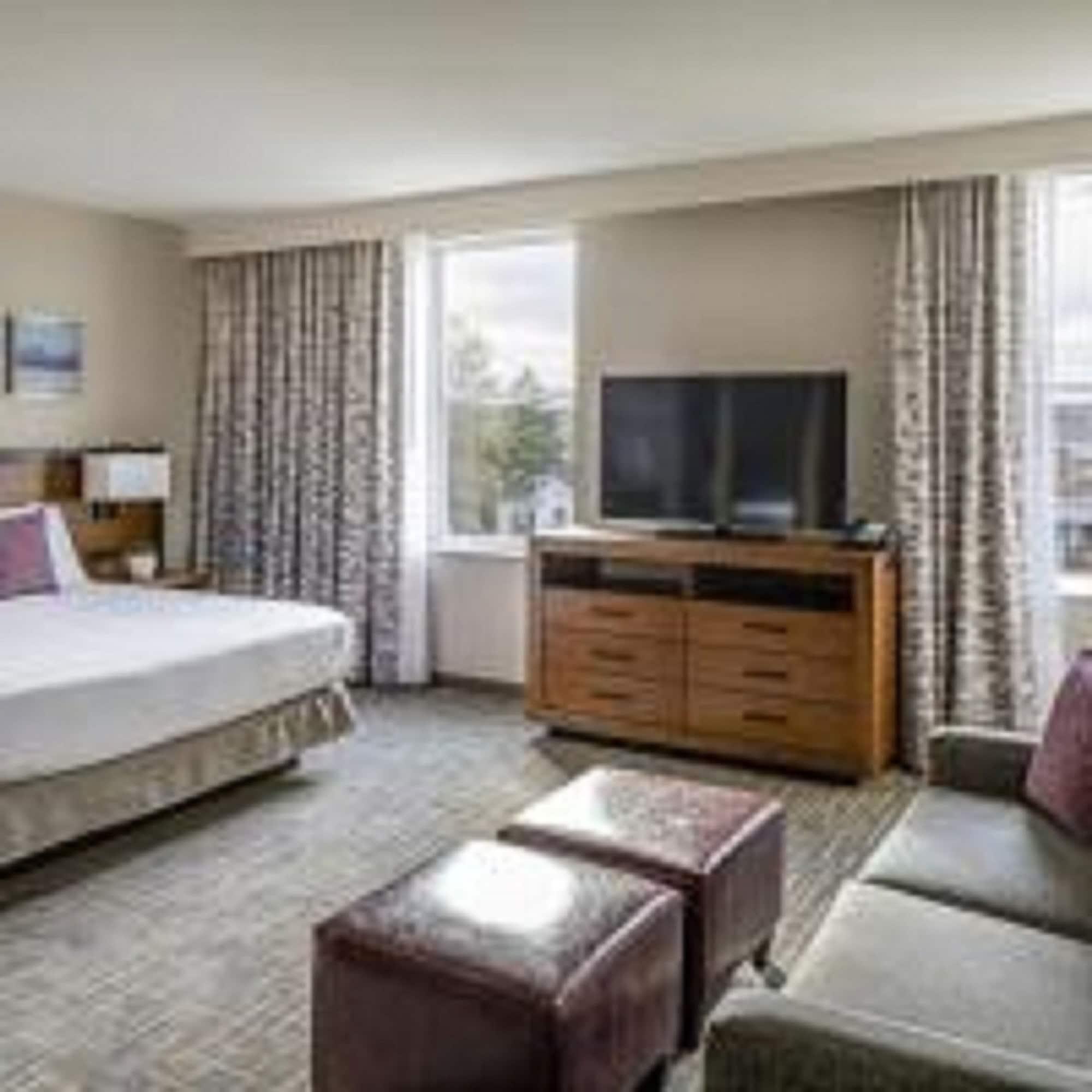 Hotel Madison & Shenandoah Conference Ctr. Харисонбург Екстериор снимка