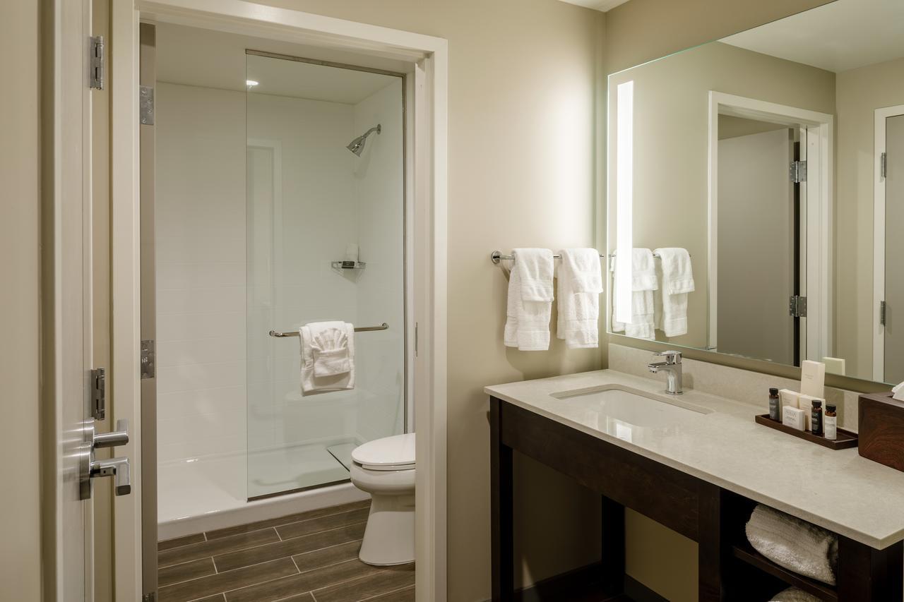 Hotel Madison & Shenandoah Conference Ctr. Харисонбург Екстериор снимка