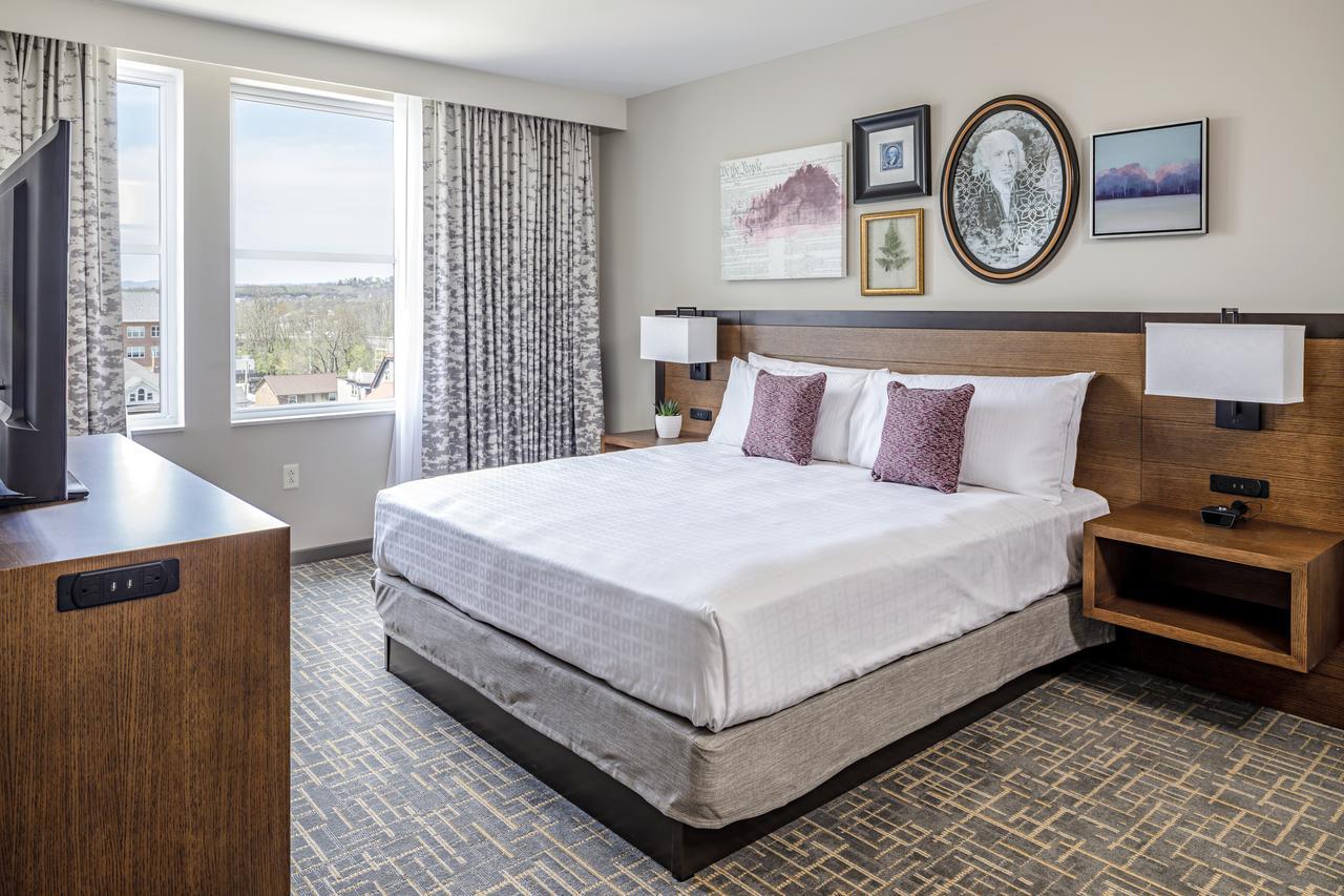 Hotel Madison & Shenandoah Conference Ctr. Харисонбург Екстериор снимка